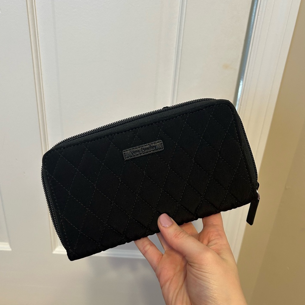 Brand New Vera Bradley Accordion Wallet